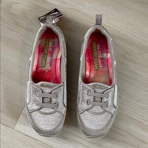 Skechers Women's Grey/Silver Sneakers